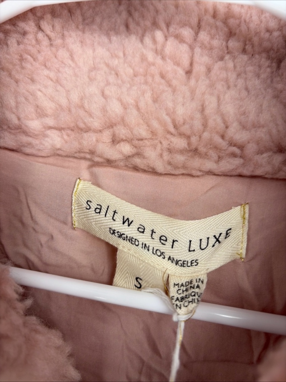 NWT Saltwater LUXE Women’s Small  Pink Faux Fur Teddy Jacket - Picture 3 of 4